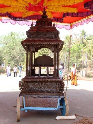 sri mookambika tourist home ooty